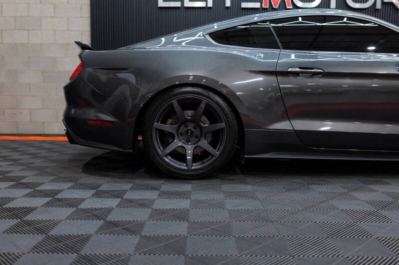 2017 Ford Mustang GT Premium
