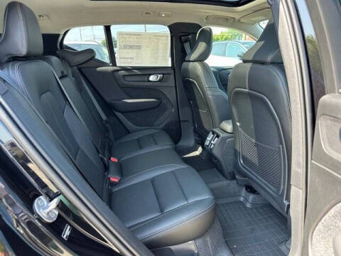 2026 Volvo XC40 B5 Plus