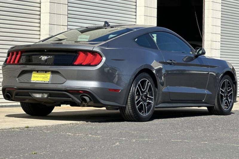 2021 Ford Mustang EcoBoost