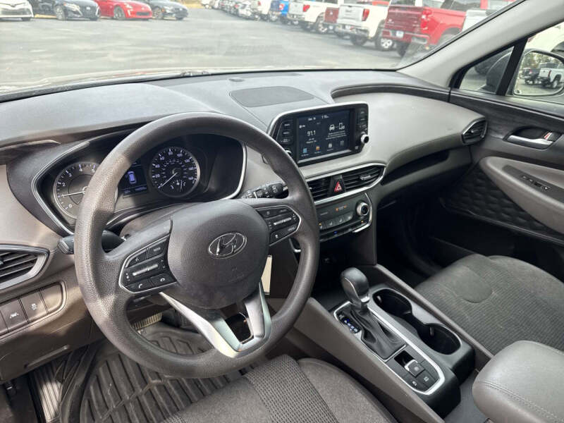 2020 Hyundai Santa Fe SE