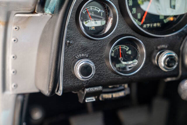 1967 Chevrolet Corvette 18