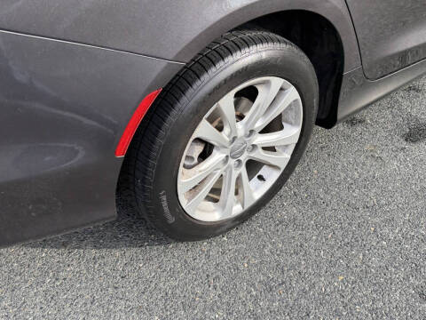 2017 Chrysler 200 Limited