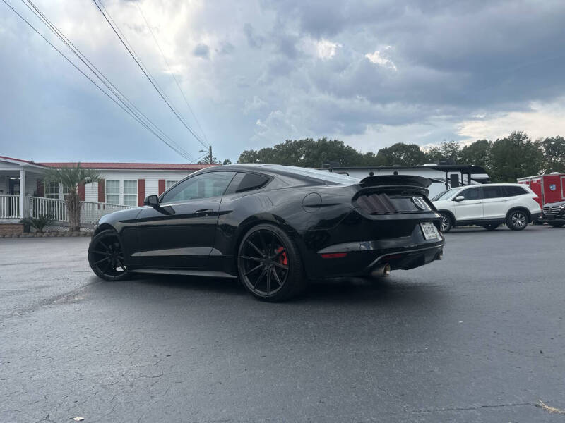 2017 Ford Mustang V6