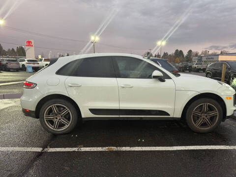 2020 Porsche Macan S
