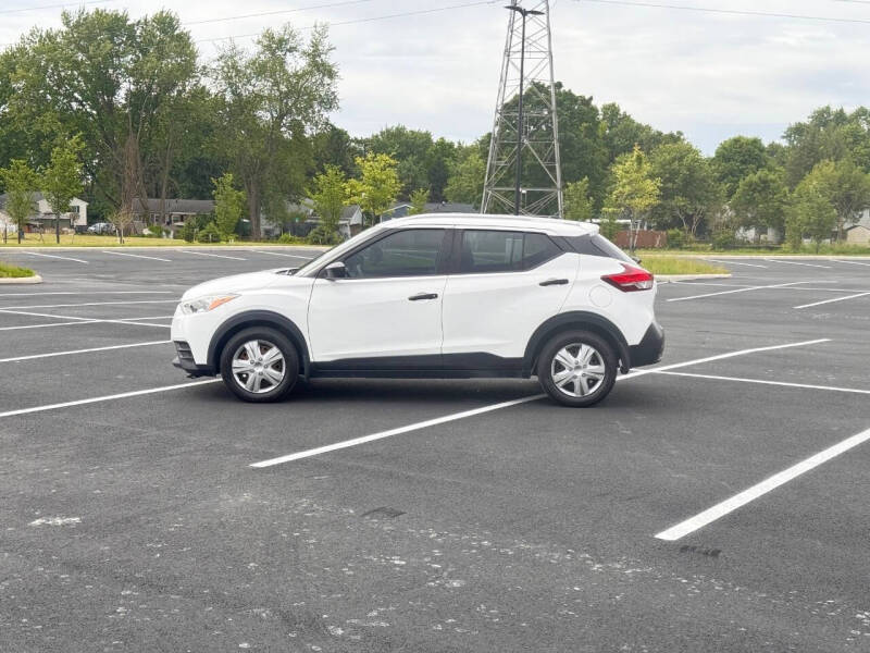 2019 Nissan Kicks S