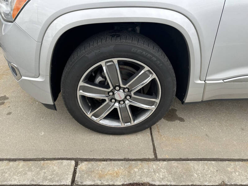 2017 GMC Acadia Denali