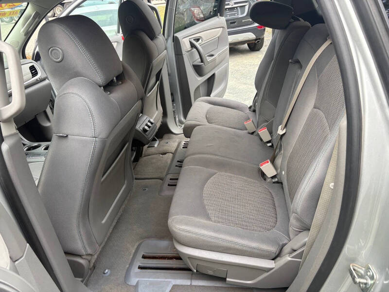 2017 Chevrolet Traverse LS