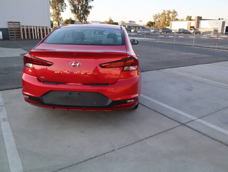 2020 Hyundai Elantra SE