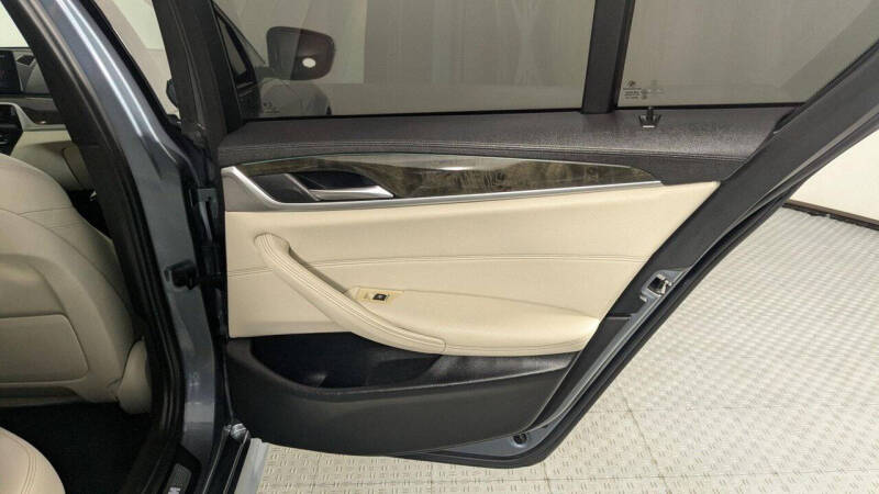 2018 BMW 5 Series 530i