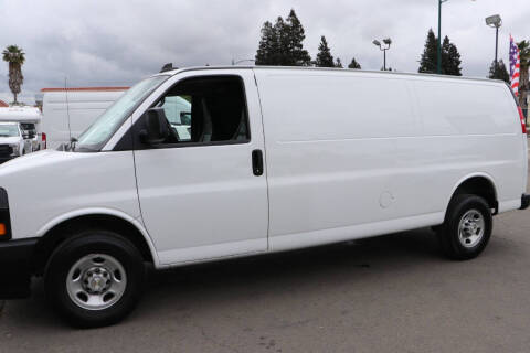 2023 Chevrolet Express 2500