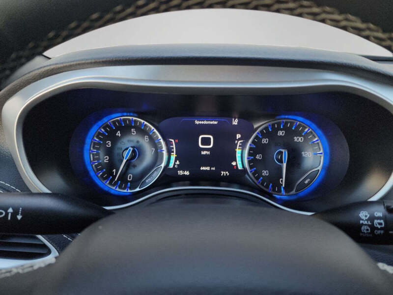 2023 Chrysler Pacifica Touring