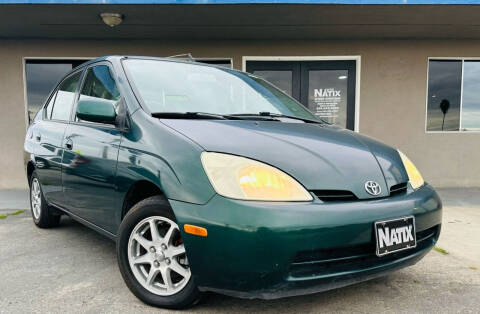 2003 Toyota Prius for sale at AUTO NATIX in Tulare CA