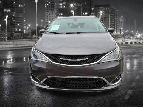 2018 Chrysler Pacifica Touring L Plus