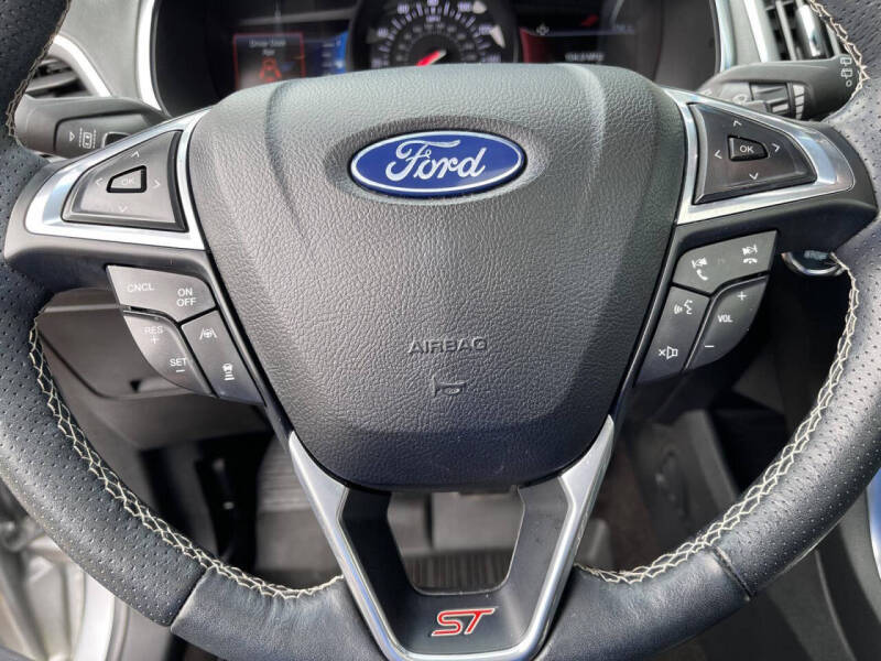 2020 Ford Edge ST