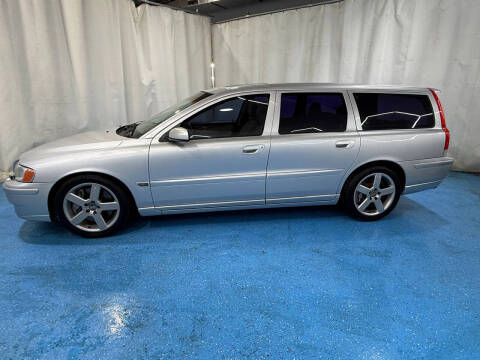 2005 Volvo V70 R