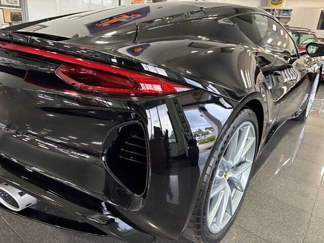 2024 Lotus Emira 11
