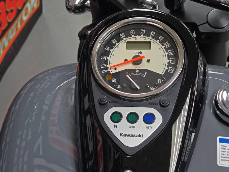 2024 Kawasaki Vulcan 900 Classic