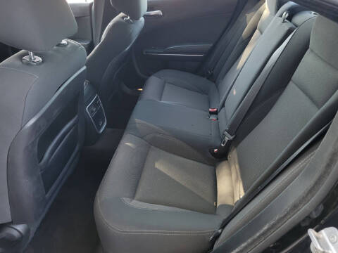 2017 Dodge Charger SE