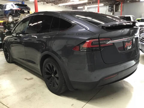 2016 Tesla Model X 75D