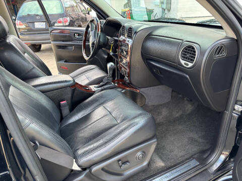 2005 GMC Envoy Denali