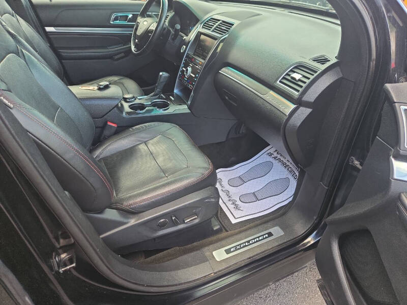 2016 Ford Explorer Sport