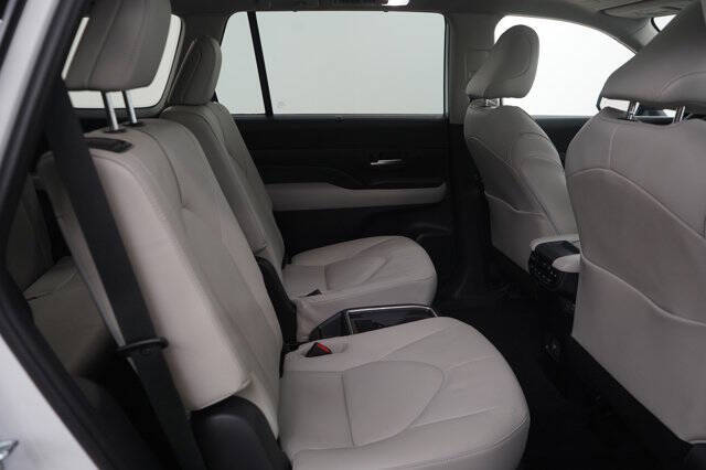 2025 Toyota Grand Highlander Platinum