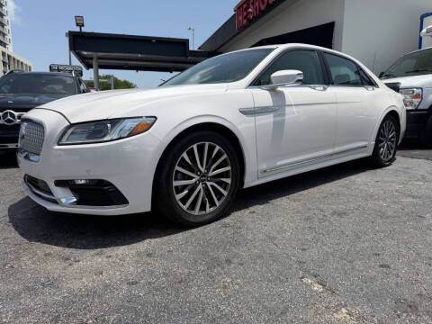 2017 Lincoln Continental Select
