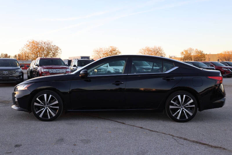 2022 Nissan Altima 2.5 SR