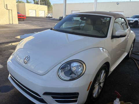 2018 Volkswagen Beetle Convertible 2.0T S with Style and Comfort