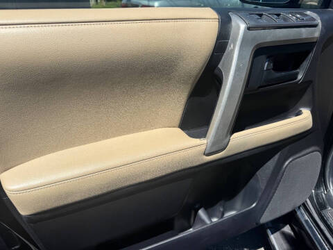 2013 Toyota 4Runner SR5