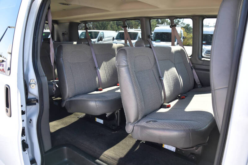 2017 Chevrolet Express LT 3500