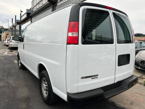 2016 Chevrolet Express 2500