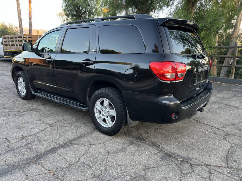 2017 Toyota Sequoia SR5