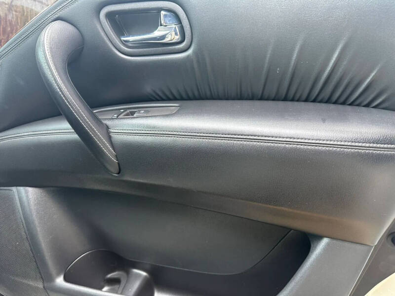 2019 Nissan Armada Platinum