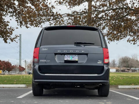 2014 Dodge Grand Caravan R/T