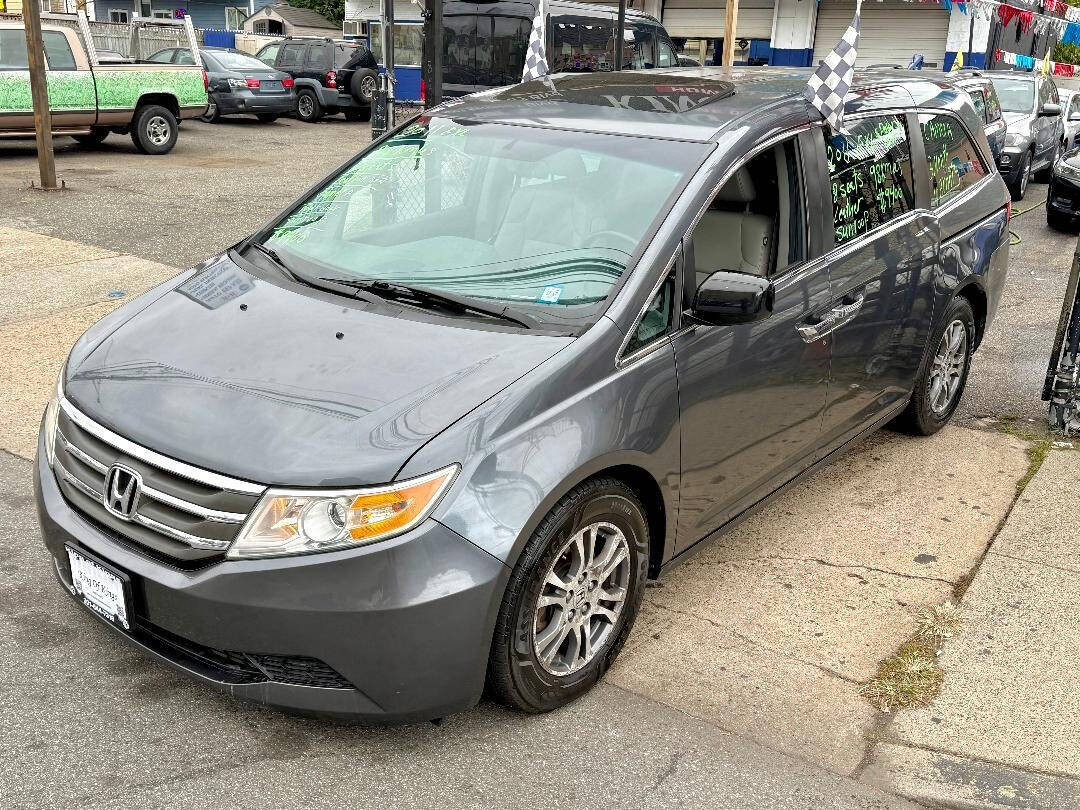 2011 Honda Odyssey EX L 4dr Mini Van - Gray exterior view 4
