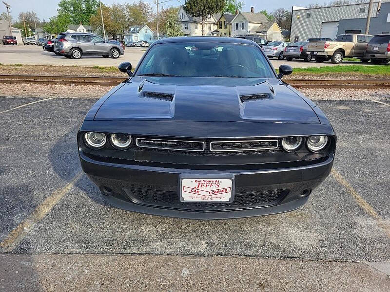 2015 Dodge Challenger SXT