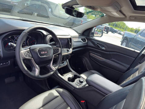 2023 GMC Acadia Denali