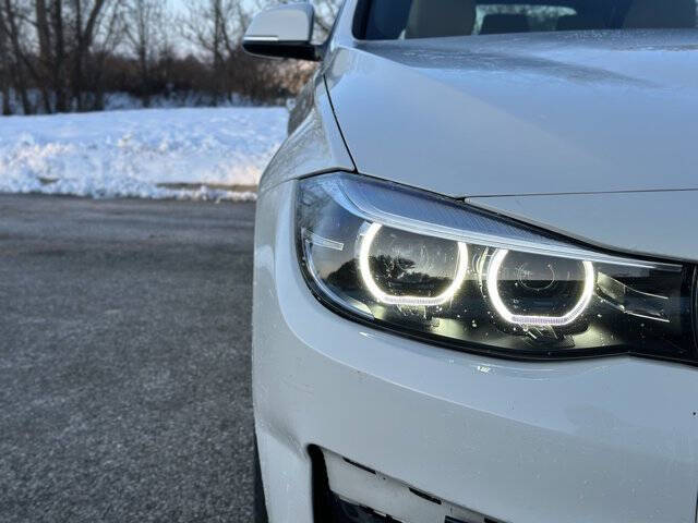 2018 BMW 3 Series 330i xDrive Gran Turismo