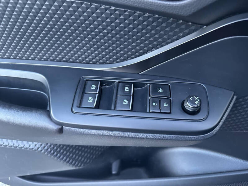 2018 Toyota C-HR XLE Premium