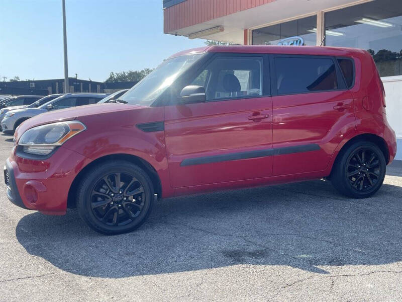 2013 Kia Soul +