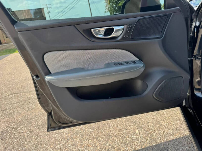 2020 Volvo S60 T5 R-Design