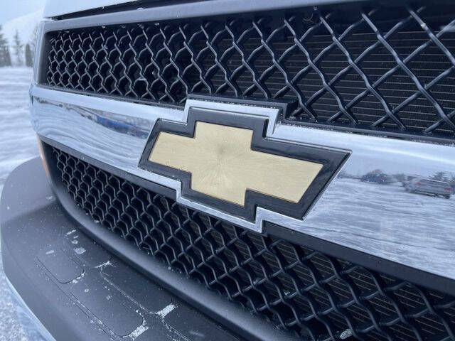 2024 Chevrolet Express 2500