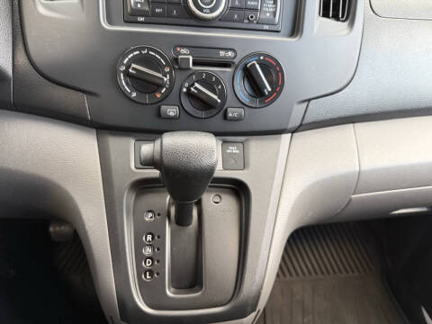 2017 Nissan NV200 S