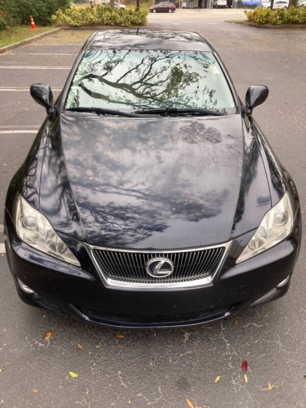 2007 Lexus IS 350 photo 2