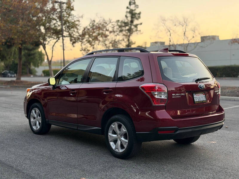 2016 Subaru Forester 2.5i