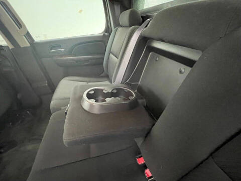 2012 Chevrolet Avalanche LS