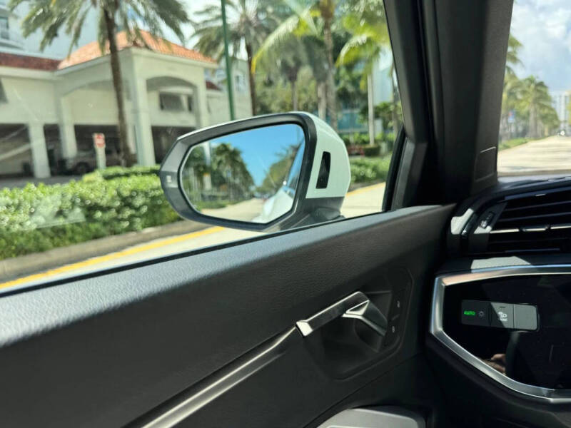 2025 Audi Q3 quattro S line Premium 45 TFSI