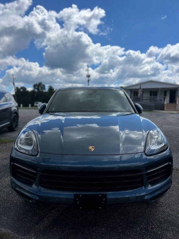 2019 Porsche Cayenne Base's photo