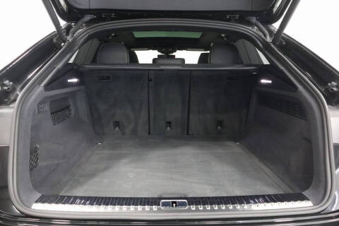 2023 Audi SQ8 4.0T quattro Premium Plus